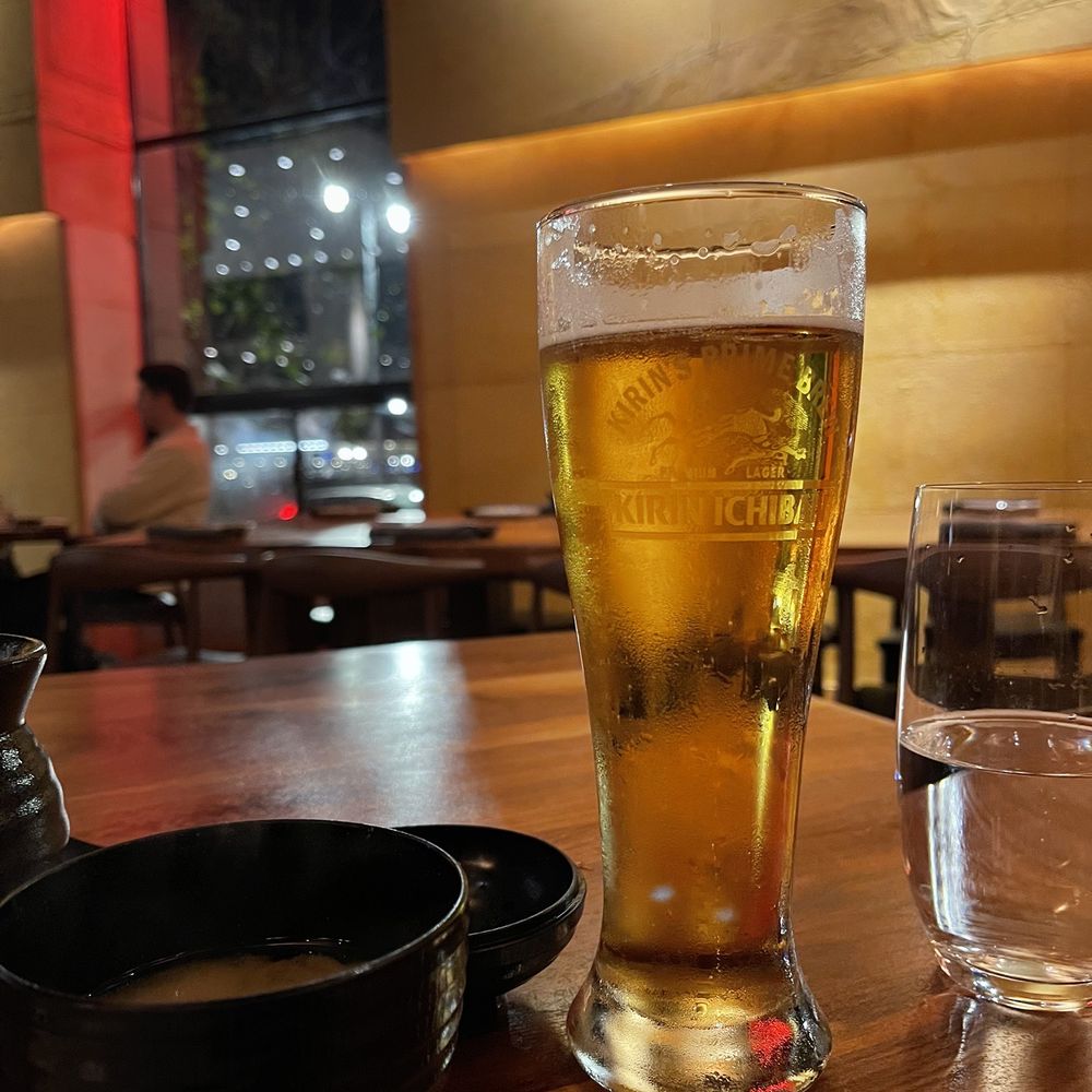 Ozumo - Tall glass of Kirin Ichiban - Sushi Bars Near Me - San Francisco, California Ozumo - Tall glass of Kirin Ichiban - Sushi Bars Near Me - San Francisco, California