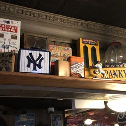 Yankee fans here! Yankee fans here!