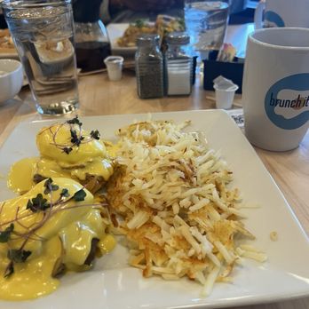 Brunch - Steak Benedict - Breakfast & Brunch Near Me - Delafield, Wisconsin