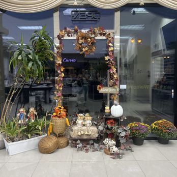 Bellaggio Nail and Spa - Nail Salons Near Me - Indio, California