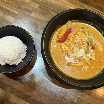 Sip Saam Thai - Panang Curry with Chicken - Thai Near Me - Austin, Texas