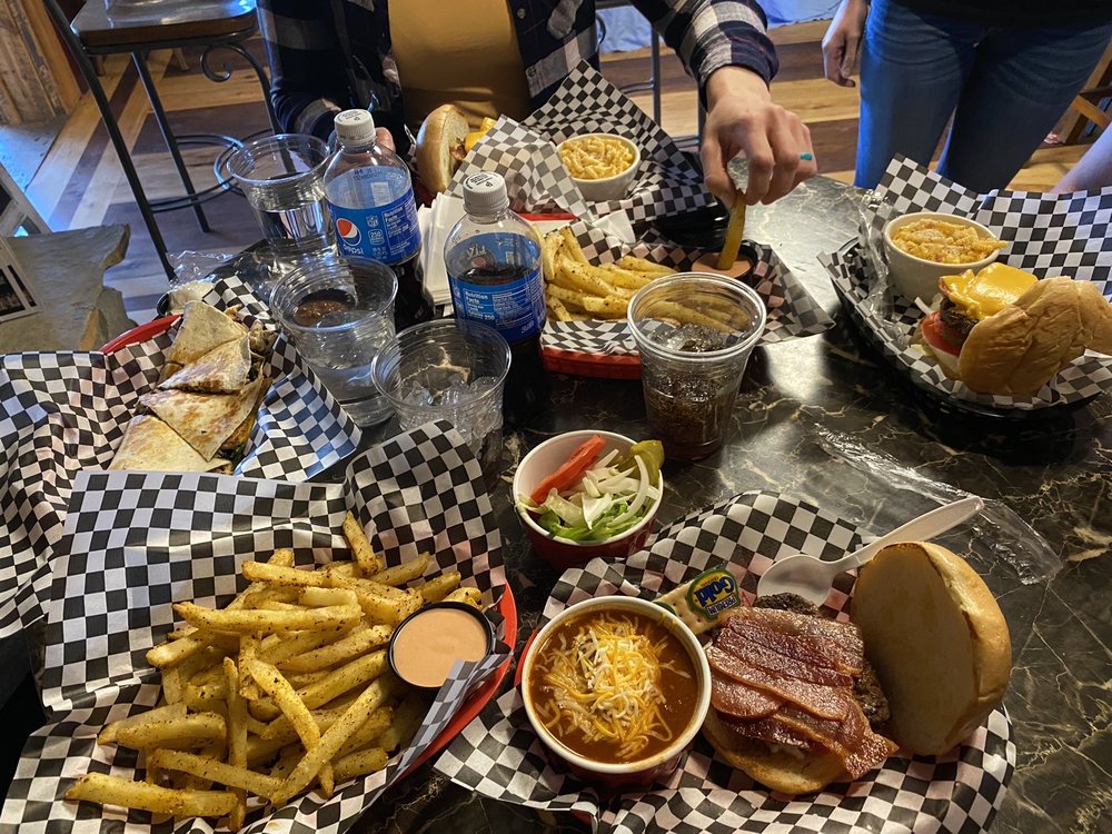 STEELENJO’S BONE 1672 Bone Rd, Iona, Idaho American Restaurant