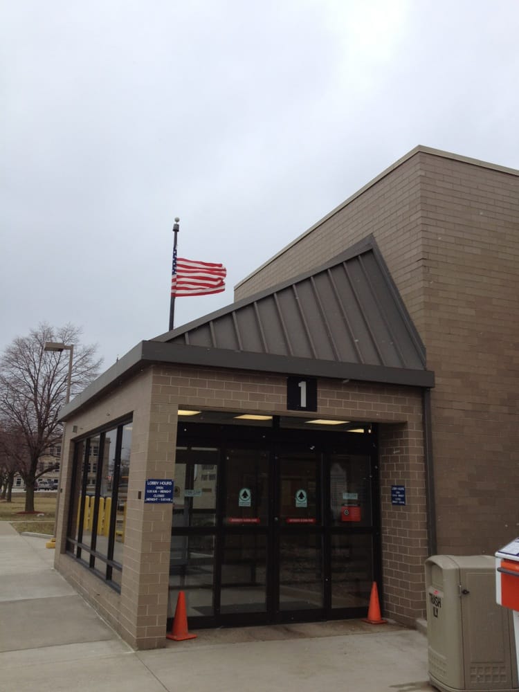 UNITED STATES POSTAL SERVICE 1501 S Clinton St, Fort Wayne, Indiana