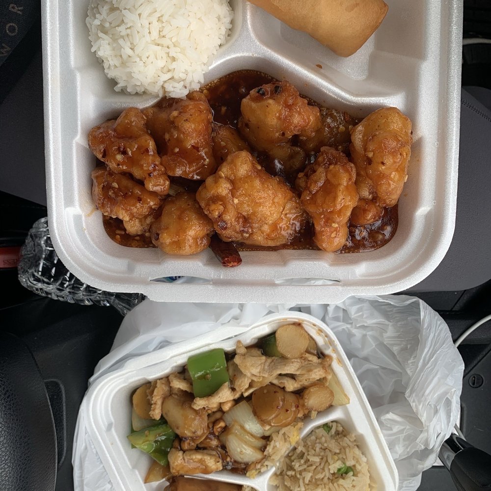 Ruby Garden - Ordered the General Tso Chicken and Kung Pao Chicken lunch special. - Vietnamese Near Me - Georgetown, Texas Ruby Garden - Ordered the General Tso Chicken and Kung Pao Chicken lunch special. - Vietnamese Near Me - Georgetown, Texas