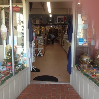 Catalina Souvenir Shop - Gifts. - Souvenir Shops Near Me - Avalon, California