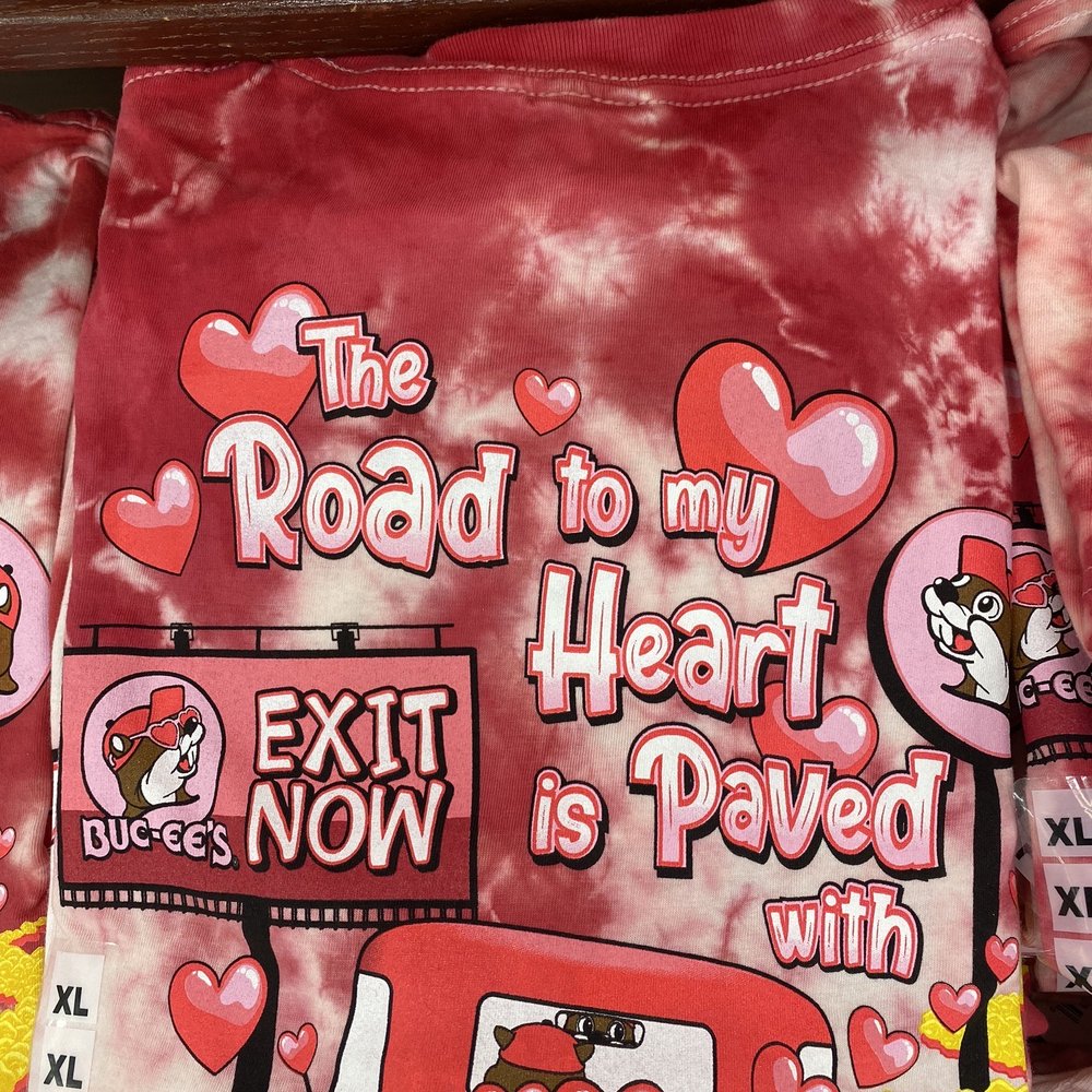 Buc-ee's - Shirt - Gas Stations Near Me - Temple, Texas