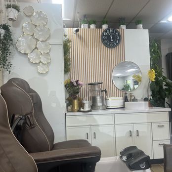 Eva Nails - Drink prep station - Nail Salons Near Me - El Cajon, California Eva Nails - Drink prep station - Nail Salons Near Me - El Cajon, California