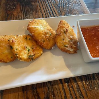 Cicciotti's - Mozzarella fritta - Italian Near Me - Carlsbad, California Cicciotti's - Mozzarella fritta - Italian Near Me - Carlsbad, California