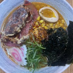 Spicy Garlic Miso w. Soft Shell Crab and Beef ChaShu