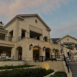 Lakeside Country Club - Clubhouse