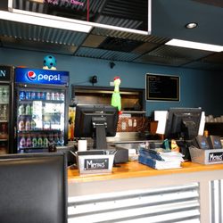 The Blue Hen - The counter