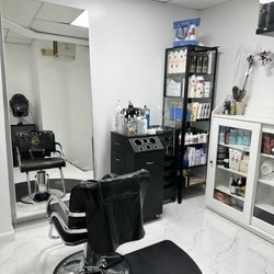 Persona Beauty Studio and Threading Salon - Hair stylist chair
