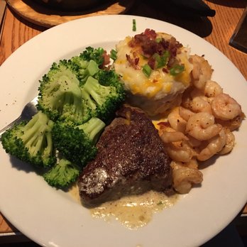 Chili's - 6oz medium rare sirloin with added half order of seared shrimp - Tex-Mex Near Me - San Diego, California