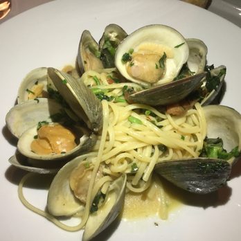 Restaurant Primi Piatti - Italian Near Me - Saint-Lambert, Quebec