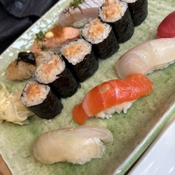 Momoya SoHo - Sushi lunch platter - Sushi Bars Near Me - New York, New York Momoya SoHo - Sushi lunch platter - Sushi Bars Near Me - New York, New York
