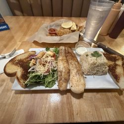 Los Cabos Seafood & Grill - Pescado Frito Sea Bass