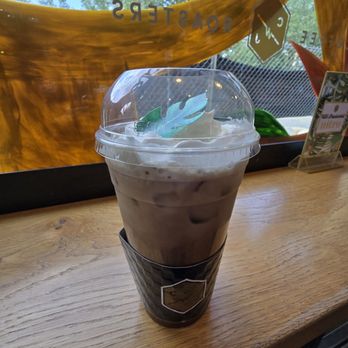 Commonwealth Joe - Cafes Near Me - Arlington, Virginia