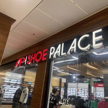 Shoe Palace - Shoe Stores Near Me - Honolulu, Hawaii