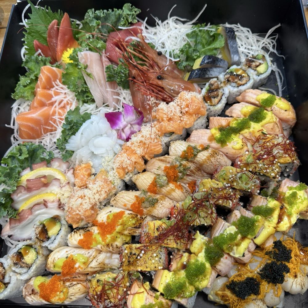 Kippon Sushi - Sushi Bars Near Me - Markham, Ontario