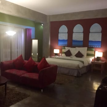 The Henry Hotel - Hotels Near Me - Cebu City, CEB