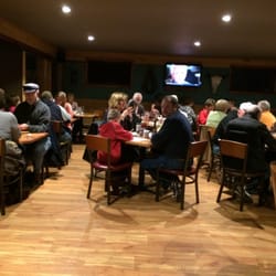 Rusty's Waterin' Hole & Chowhouse - Main Dining