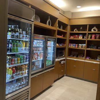 SpringHill Suites by Marriott Reno - Markey; Lobby convenient store - Hotels Near Me - Reno, Nevada SpringHill Suites by Marriott Reno - Markey; Lobby convenient store - Hotels Near Me - Reno, Nevada