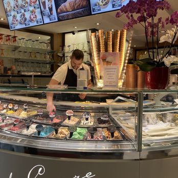 EisCafe De Covre g.b.z. - Ice Cream & Frozen Yogurt Near Me - Mainz, RP EisCafe De Covre g.b.z. - Ice Cream & Frozen Yogurt Near Me - Mainz, RP