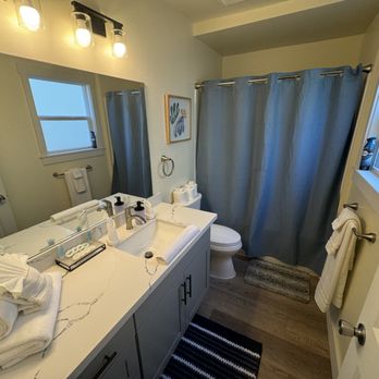 The Midnight Cleaning Crew - Experience the bliss of tidy retreat that elevates your daily. - Home Cleaning Near Me The Midnight Cleaning Crew - Experience the bliss of tidy retreat that elevates your daily. - Home Cleaning Near Me