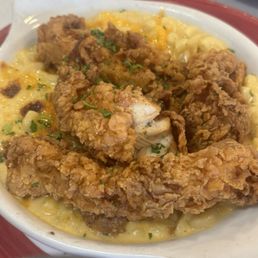 Chicken with mac and cheese
