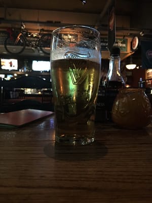 Ringo's Pub by null