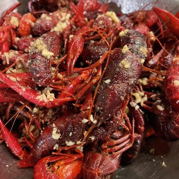 Black Pearl - Lemon pepper fresh crawfish - Seafood Near Me - Katy, Texas Black Pearl - Lemon pepper fresh crawfish - Seafood Near Me - Katy, Texas