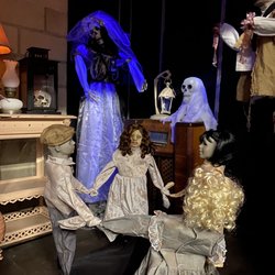 Halloween Bootique - Spooky room