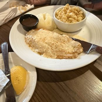 Alaska Pete's - Red snapper mashed potatoes, mac & cheese - Seafood Near Me - East Stroudsburg, Pennsylvania Alaska Pete's - Red snapper mashed potatoes, mac & cheese - Seafood Near Me - East Stroudsburg, Pennsylvania