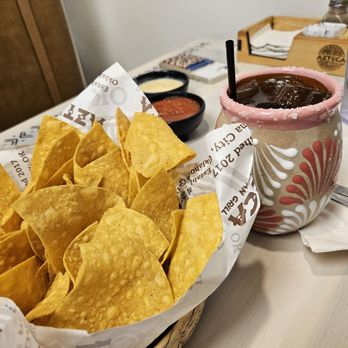 Azteca Mexican Grill - Chips, salsa and Margarita. - Mexican Near Me - Oklahoma City, Oklahoma Azteca Mexican Grill - Chips, salsa and Margarita. - Mexican Near Me - Oklahoma City, Oklahoma