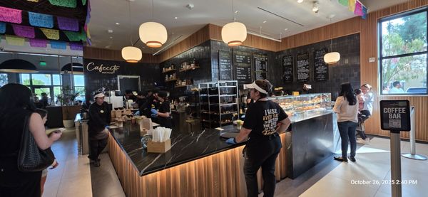 Porto's Bakery and Cafe by null