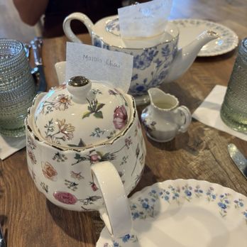 Teapots & Treasures Cafe - Cafes Near Me - Juno Beach, Florida Teapots & Treasures Cafe - Cafes Near Me - Juno Beach, Florida