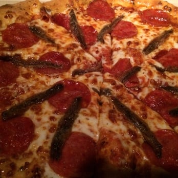 Pizza Hut - Pepperoni and anchovies - Pizza Near Me - Tulsa, Oklahoma Pizza Hut - Pepperoni and anchovies - Pizza Near Me - Tulsa, Oklahoma