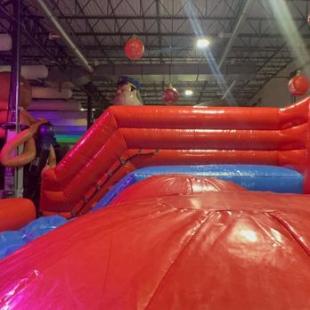 Bounce Empire - Amusement Parks Near Me - Lafayette, Colorado