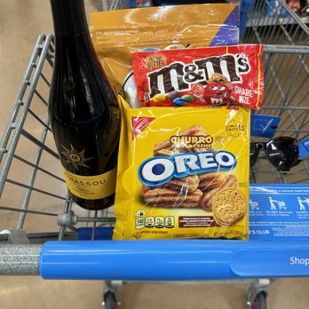 Walmart Supercenter - ..... - Grocery Near Me - Dinuba, California