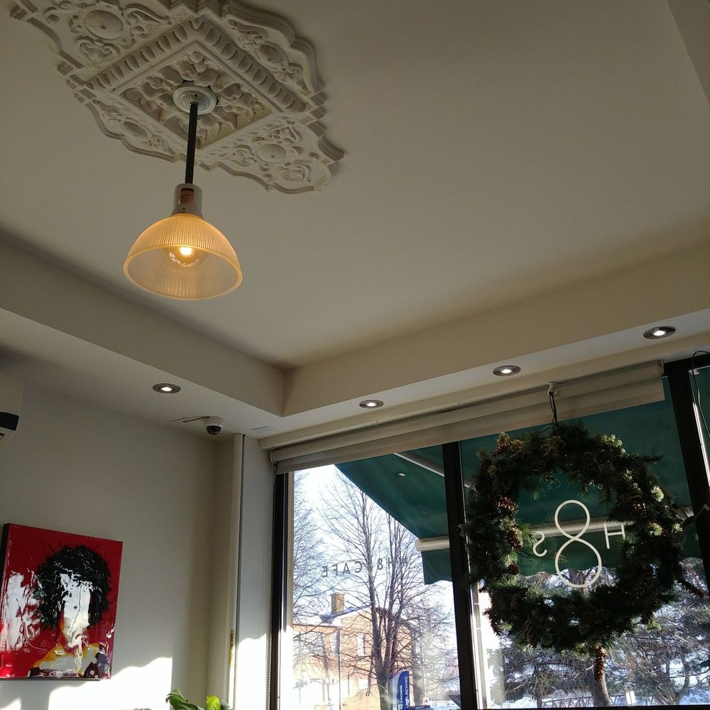 H8S Cafe - the interior of a coffee shop - Cafes Near Me - Lachine, Quebec