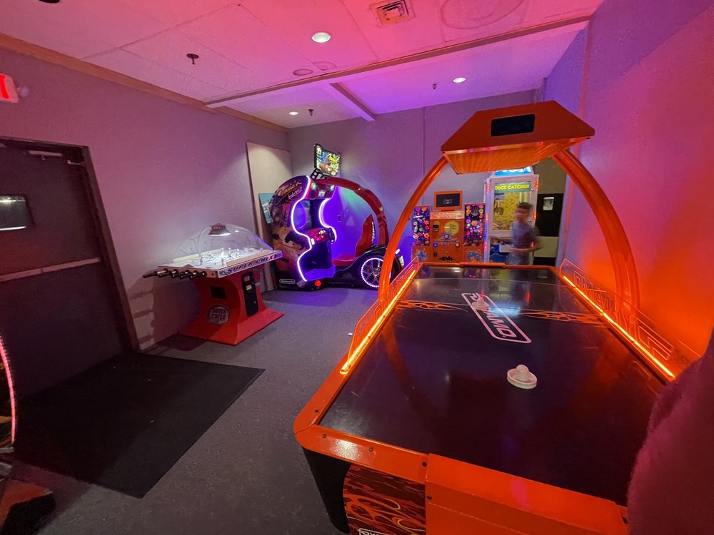 LEVITTOWN LANES Updated September 2024 58 Photos & 39 Reviews 56