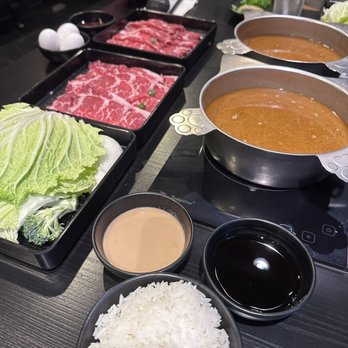 Jazz Cat Restaurant - Seafood essence with beef - Asian Fusion Near Me - Arcadia, California