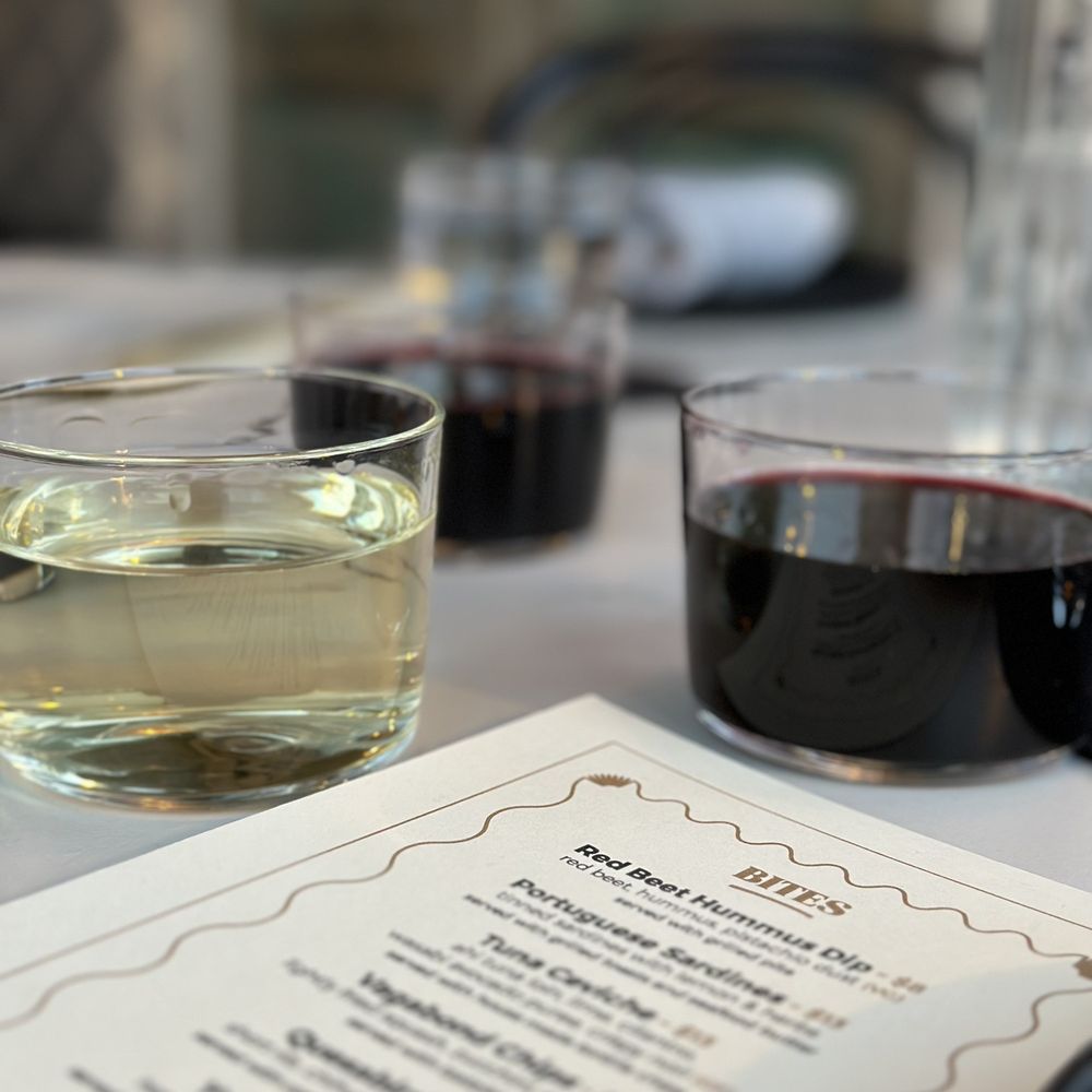 Vagabond - Wine time - Bars Near Me - Washington, DC, District of Columbia