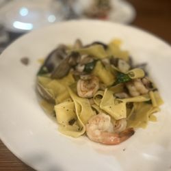 Chianti Trattoria & Pizzeria - Pappardelle Mare E Monti.
The base was a water sauce, zero taste, no butter, cream, cheese, lemon, garlic or salt.