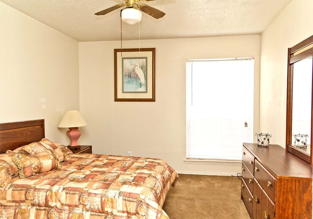 SILVERWOOD APARTMENTS 403 W Silverwood Dr, Midwest City, Oklahoma