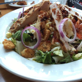 Texas Roadhouse - Crispy Chicken Salad - American Near Me - Taguig City, NCR