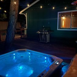 Clear Water Spas And Outdoor Service - Hot tub