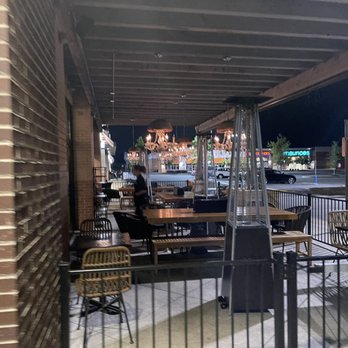 Tom Brown's Restaurant - Outside seating - Cocktail Bars Near Me - Madison, Alabama Tom Brown's Restaurant - Outside seating - Cocktail Bars Near Me - Madison, Alabama