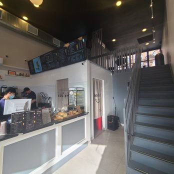 Pearl Dynastea - The place is bigger than you think. Nice and quiet for working while you boba - Bubble Tea Near Me - Bronx, New York
