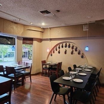 Bahn Thai Restaurant - Thai Near Me - Seattle, Washington Bahn Thai Restaurant - Thai Near Me - Seattle, Washington